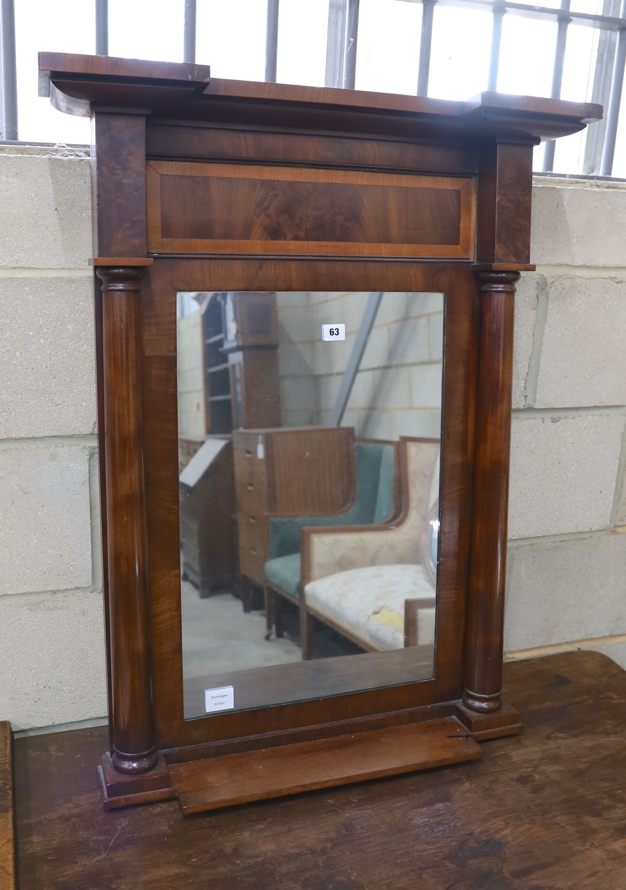 A Biedermier mahogany pier glass, width 74cm, height 93cm